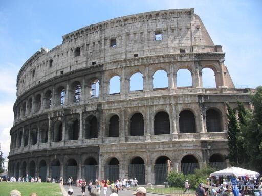 Coloseum, vyhlášená památka gladiátorských zápasů, autor: Andreas Ribbefjord