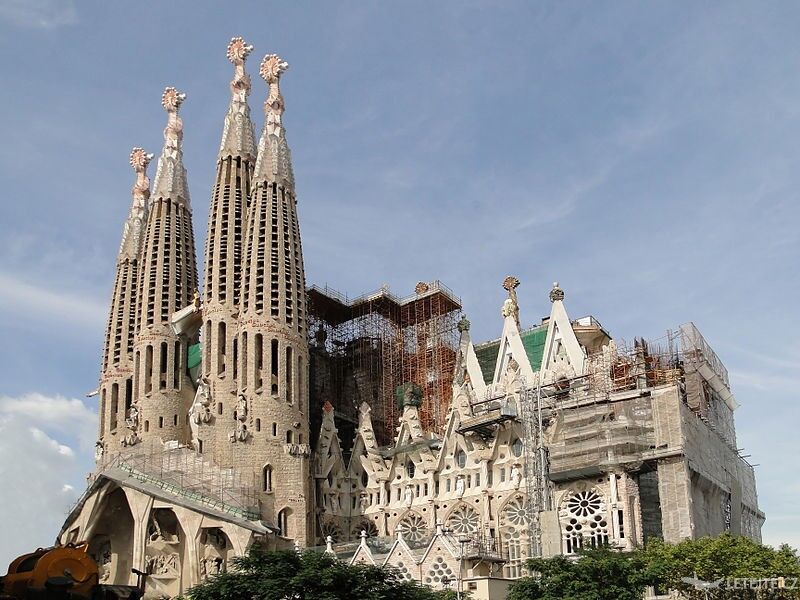 Sagrada Familia je stará přes sto let a přesto stále nedostavěná, autor: Bgag