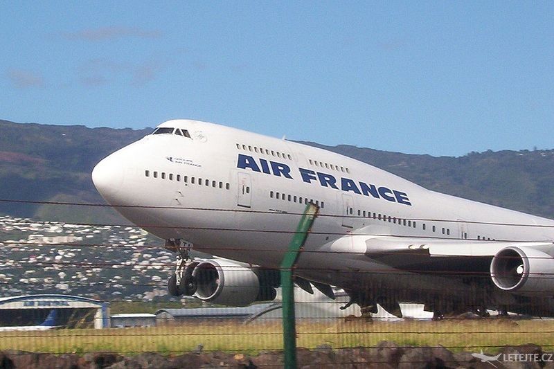 Boeing 747–300, autor: Mzelle Laure