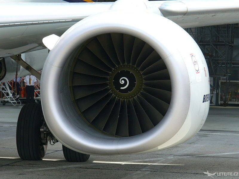Motor letounu 737–800, autor: Airwolf