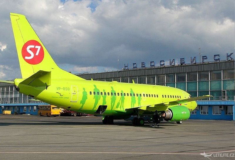 Boeing 737–500, autor: Siberiano