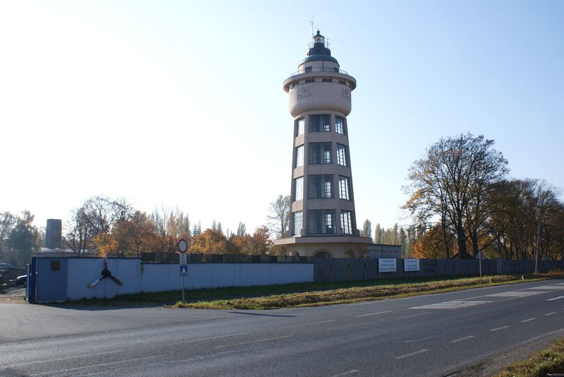 Maják a vodárenská věž, autor: Ota Novotný