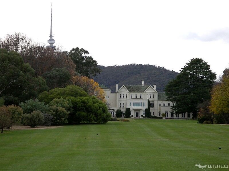Hlavní město Canberra je rájem zeleně a rostlin, autor: SmokeyJoe