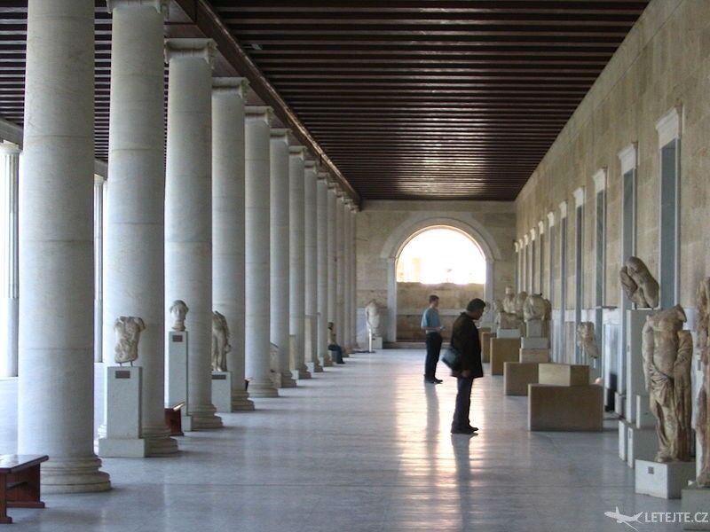 Athénská agora, dřívější tržiště, dnes slouží k admnistrativním účelům, autor: Ian W. Scott
