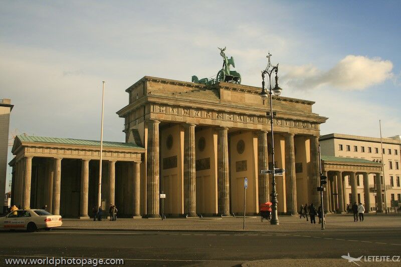 Braniborská brána je dominantou Berlína, autor: michael sikov