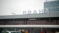 Odleťte z Prahy na dovolenou a vůz nechte zaparkovaný na letišti